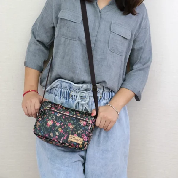M442 花漾下午茶斜背包 雨朵防水包 斜背包 雨朵防水包 包包 water-proof bag 11