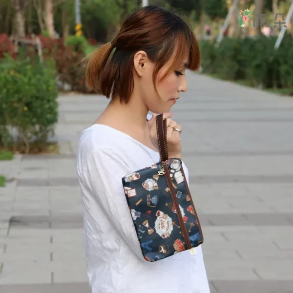 U201 格紋2拉化妝包 雨朵防水包 化妝包 雨朵防水包 包包 water-proof bag 12