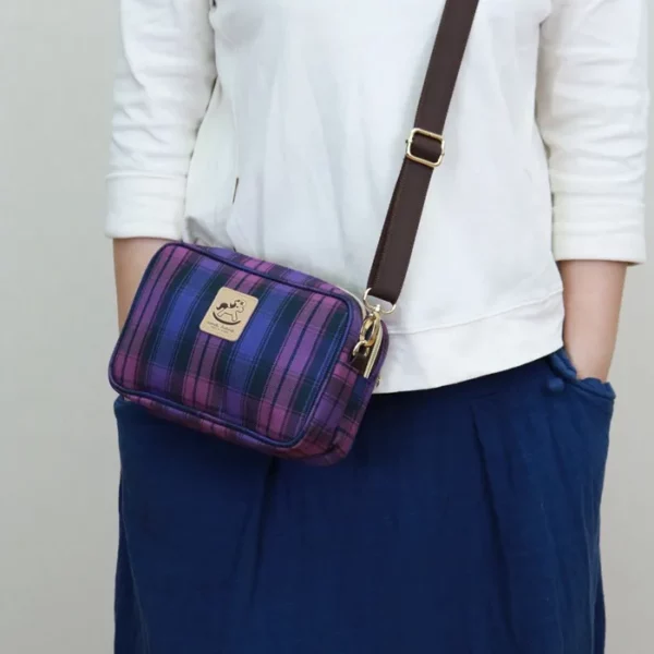 U116 格紋方塊斜背包 雨朵防水包 斜背包 雨朵防水包 包包 water-proof bag 13