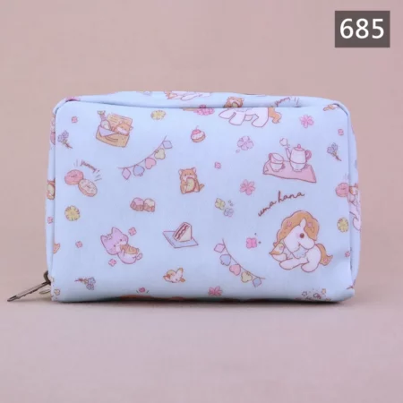685