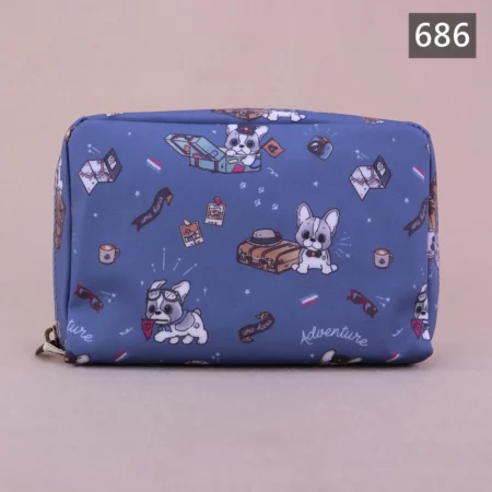 686
