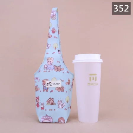 352