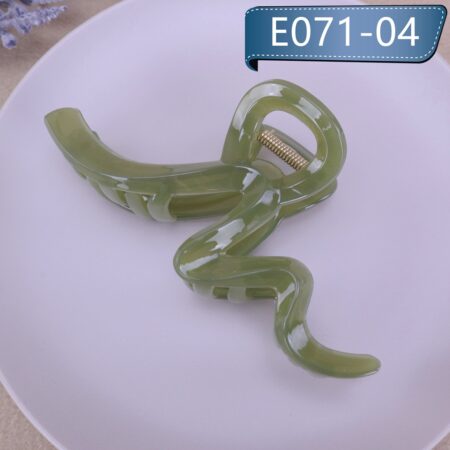 E071-04