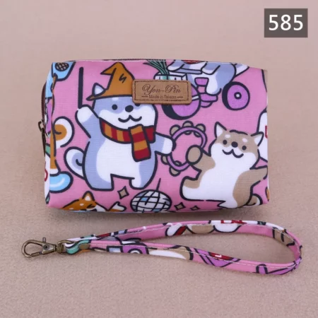 585