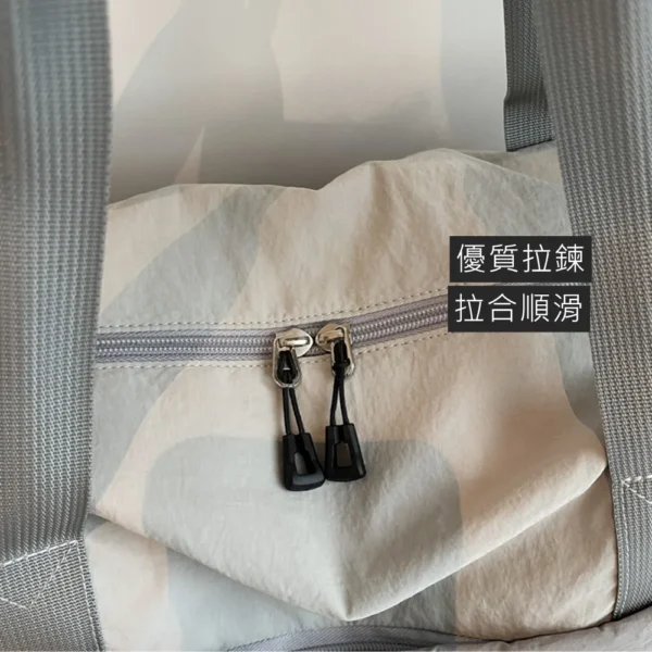 69012 甜美輕便旅行袋 行李袋 雨朵防水包 包包 - 圖片 3