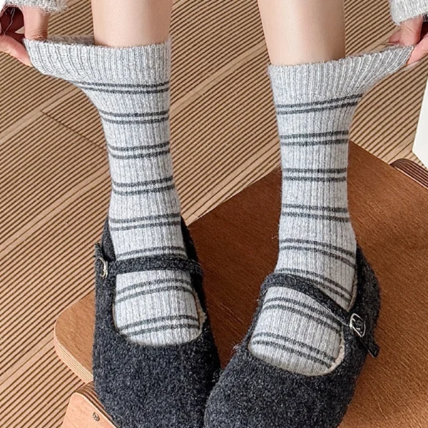 w0073 刺繡加厚秋冬羊毛襪.長襪 - 圖片 6