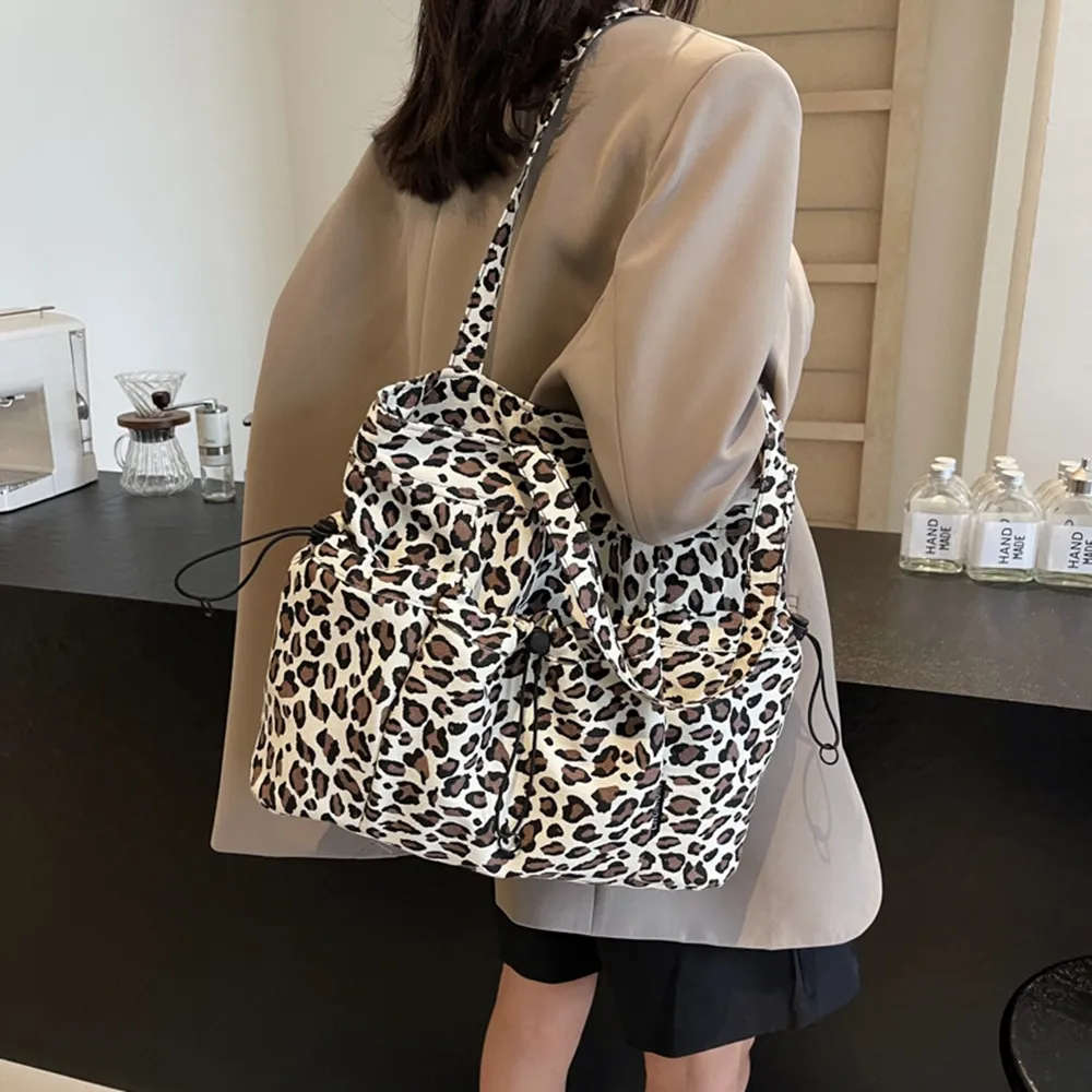 45002 豹紋慵懶風帆布包.肩背包 | 雨朵防水包包專賣店 45002 豹紋慵懶風帆布包.肩背包 | 雨朵防水包包專賣店