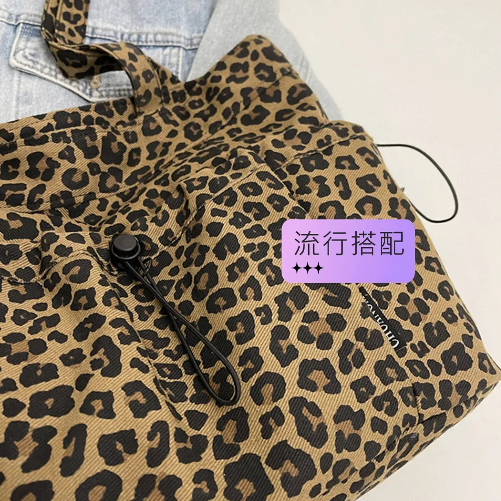 45002 豹紋慵懶風帆布包.肩背包 | 雨朵防水包包專賣店 45002 豹紋慵懶風帆布包.肩背包 | 雨朵防水包包專賣店