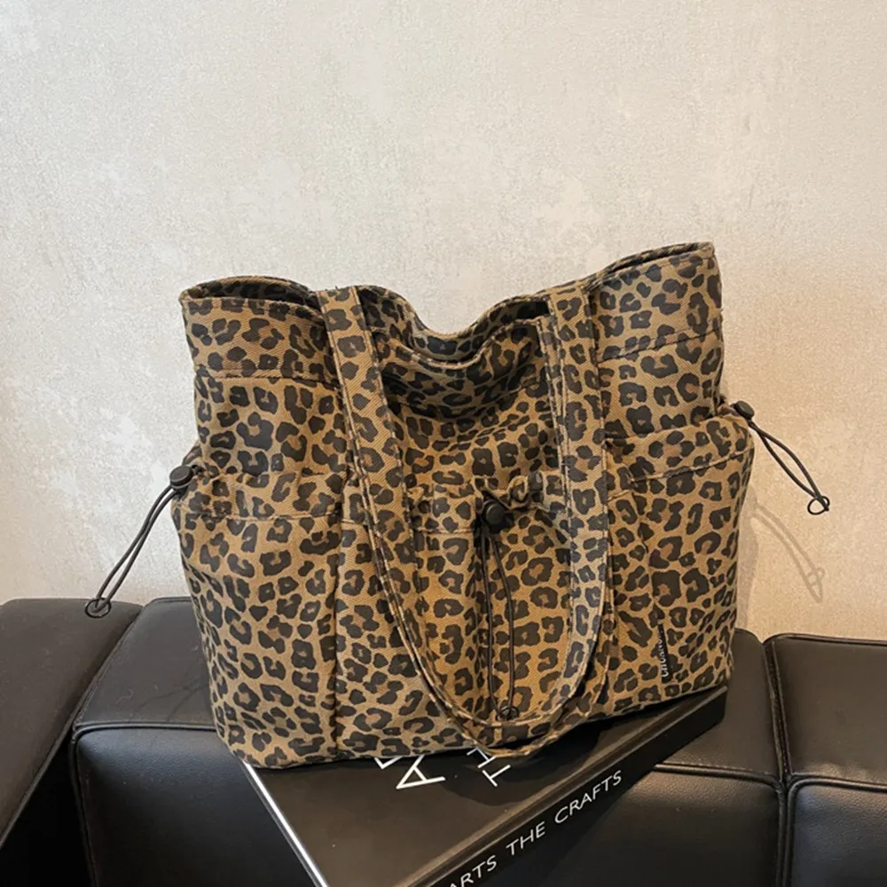 45002 豹紋慵懶風帆布包.肩背包 | 雨朵防水包包專賣店 45002 豹紋慵懶風帆布包.肩背包 | 雨朵防水包包專賣店