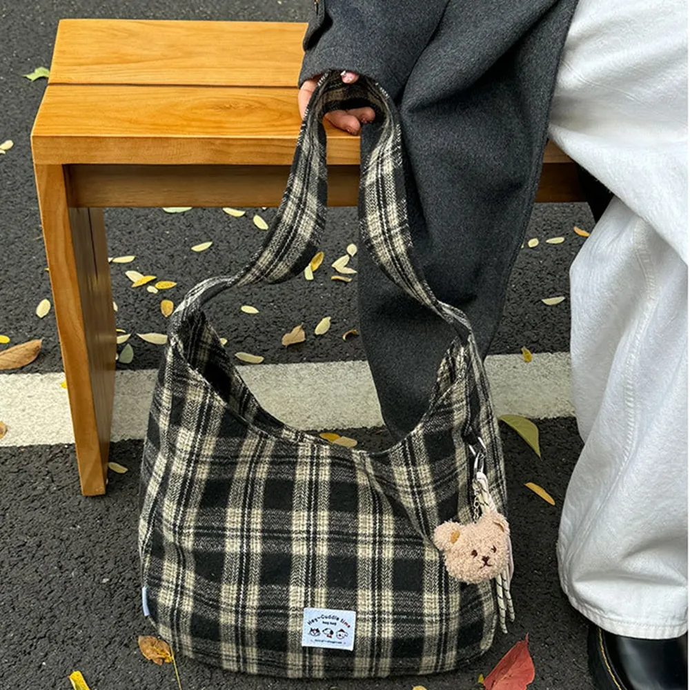 45007 格子大容量休閒水餃肩背包 | 雨朵防水包包專賣店 45007 格子大容量休閒水餃肩背包 | 雨朵防水包包專賣店