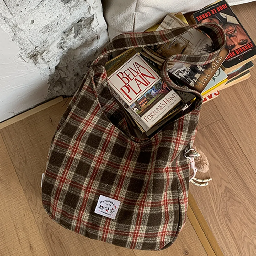 45007 格子大容量休閒水餃肩背包 | 雨朵防水包包專賣店 45007 格子大容量休閒水餃肩背包 | 雨朵防水包包專賣店