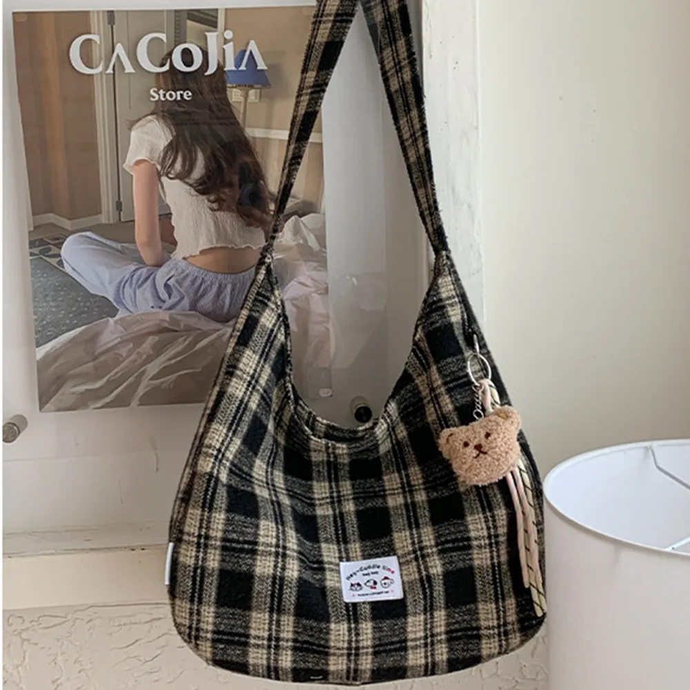 45007 格子大容量休閒水餃肩背包 | 雨朵防水包包專賣店 45007 格子大容量休閒水餃肩背包 | 雨朵防水包包專賣店