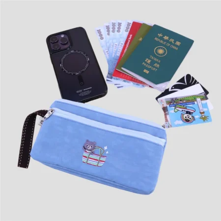 雨朵防水包首頁 | 雨朵防水包包專賣店 u557 輕量防潑水電繡三拉長零錢包 | 手機・紙鈔・卡片一包搞定|出國必備護照包