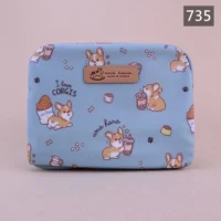 735
